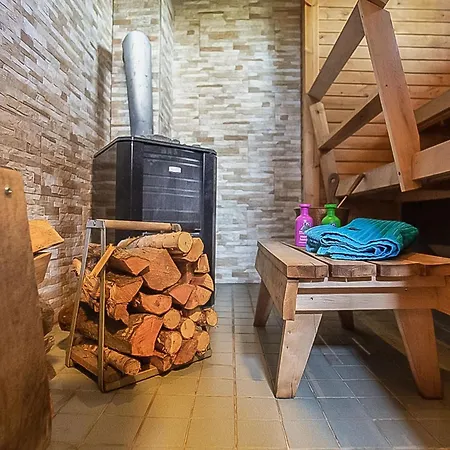 Kytoeranta By Interhome Hara