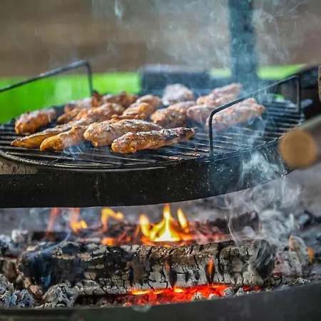 Kytoeranta By Interhome Hara